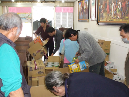 感謝昇恆昌基金會協助，在農曆年前準備禮物，分送南投縣中寮鄉 20戶貧寒家庭