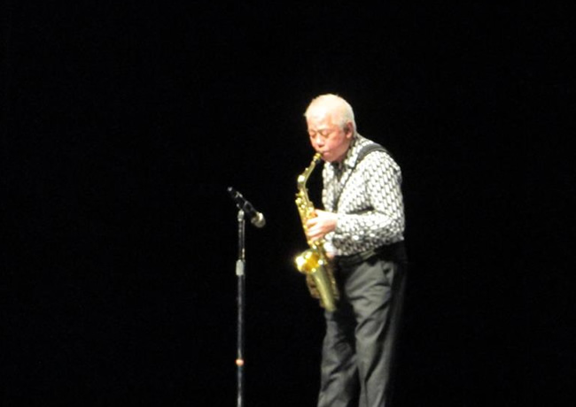 國際知名蕭東山牧師薩克斯風演奏