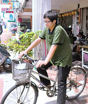 單車天涯的小董