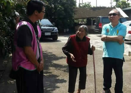 家住南投的吳林實是位八十多歲的奶奶，她的丈夫因病長年臥床，需人照料，兒子在外工作