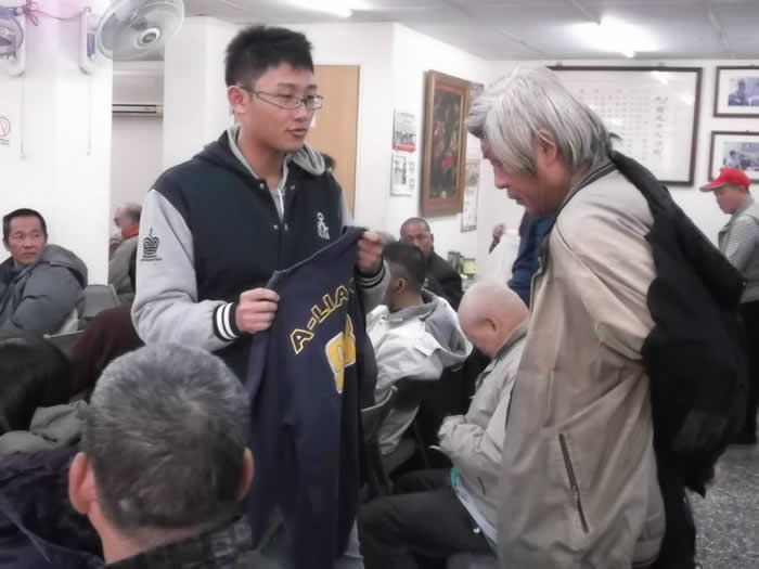 感謝靜宜大學師生，合力為會眾們募了二手外套、睡袋、禦寒衣物...等等物資