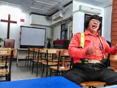 只聽吳長老說我們這裡跟三芝恩友所用的瓦斯都是一間叫〞信和〞的瓦斯行免費供應的。