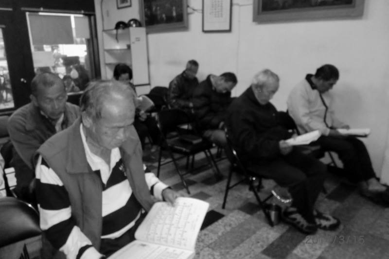 阿興伯是社會局轉介到中華恩友中心的個案。那一次，我們們陪同社工到一處公園的角落找到了他。