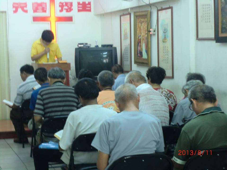 他是小蔡，台南恩友的同工弟兄.