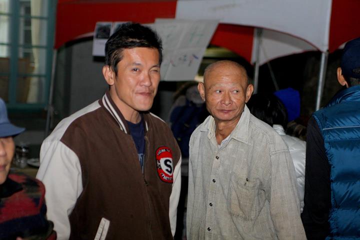 左邊的這位，叫做阿豪。