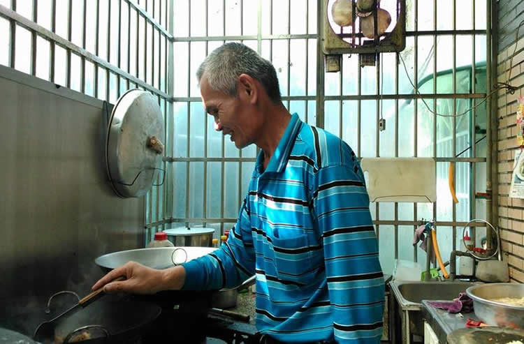 我要信耶穌了，以前拜過的我不要拜了！