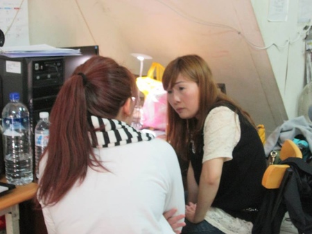 她是台南恩友的社工亭諭。來到這裡上班已經快半年了。