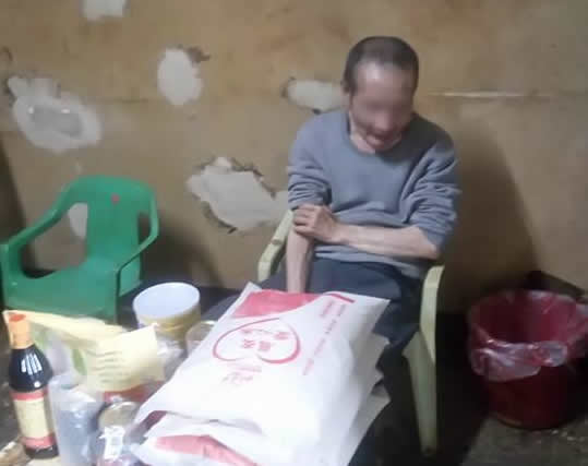 每次去探訪天賜的時候，總覺得自己好像在「讀一個人」。