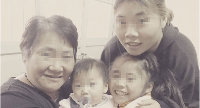 在這個單親家庭，陳姊妹獨立養育兩個女兒，一位準備上小學，另一位則還在襁褓中，還有一位肢體障礙母親同住，家計重擔已超過負荷..