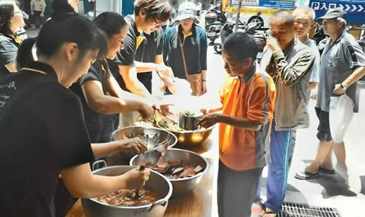 中華福音神學院神學生  來台北恩友中心服事 