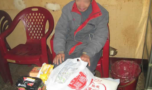 我一直想留住阿伯的神情，留在記憶中。