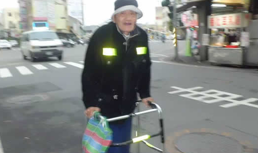 我想要每天來教會這裡，和大家一起唱詩歌，一起讀聖經