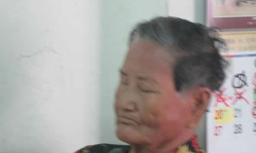 左眼失明，重聽，獨居的蓮阿嬤，也在台南恩友用餐近三年了。