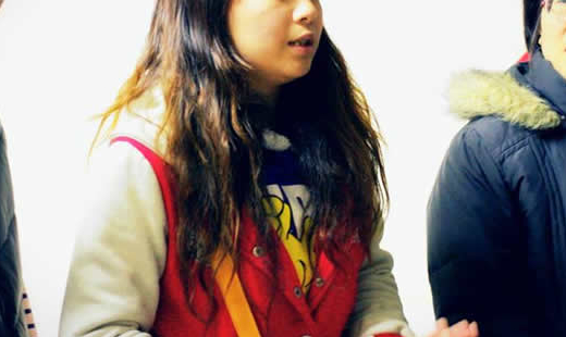 過去，有個小女孩很愛玩，經常流連夜店，但某天她腦海中突然浮現了好多畫面......