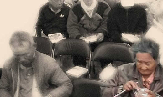 阿嬤來自江蘇，民國三十八年跟著先生隨國民政府撤退到台灣來。