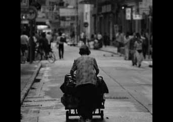 這天（2013/06/06），是恩友頭份教會開始供餐的第一天。