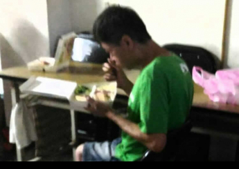 阿葵其實出身在一個不錯的家庭，是家中獨子