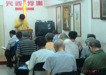 他是小蔡，台南恩友的同工弟兄.