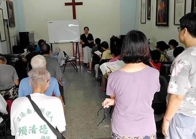 感謝富強教會媽媽小組 到永康恩友中心關懷