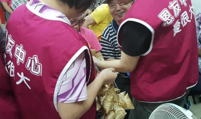 【板橋恩友中心】2018年5月濟貧活動