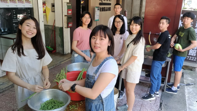 香港中文大學師生 來台北恩友中心參訪服務
