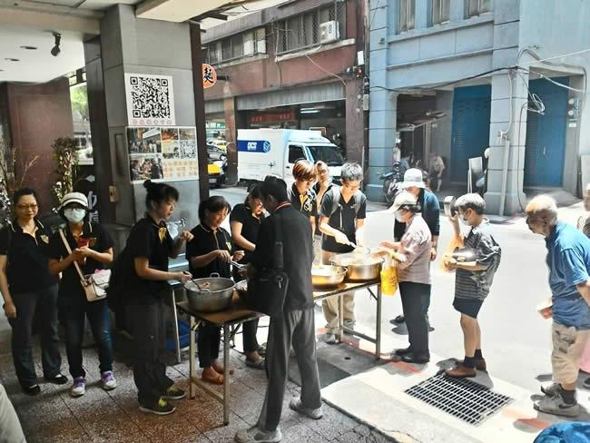 中華福音神學院神學生  來台北恩友中心服事 