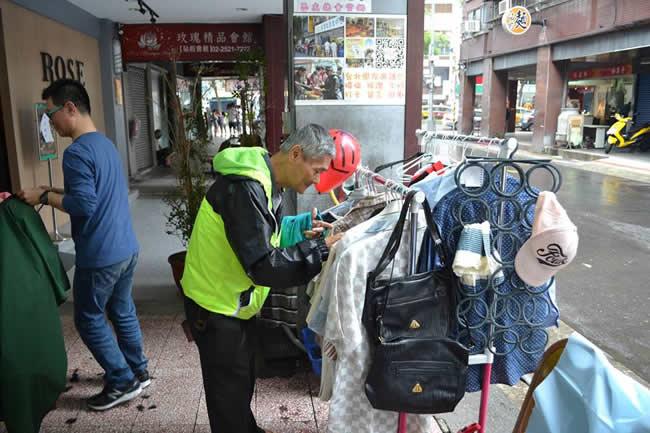 2016年五月21日有【康和行道會】的兄姊們再度來到台北恩友中心關懷大家