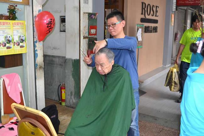 2016年五月21日有【康和行道會】的兄姊們再度來到台北恩友中心關懷大家