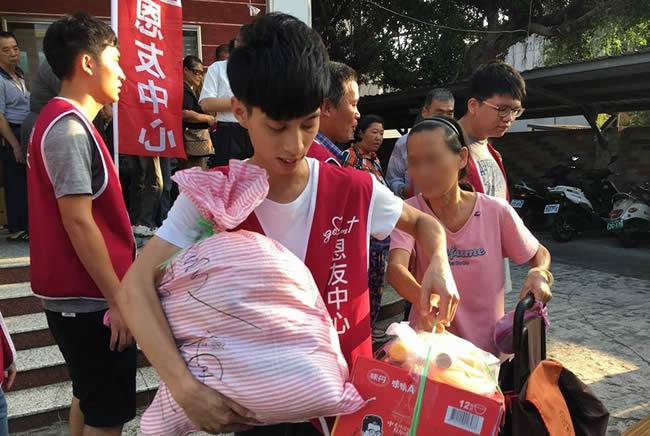 2016年十月份-恩友中心中部教會 福貧活動