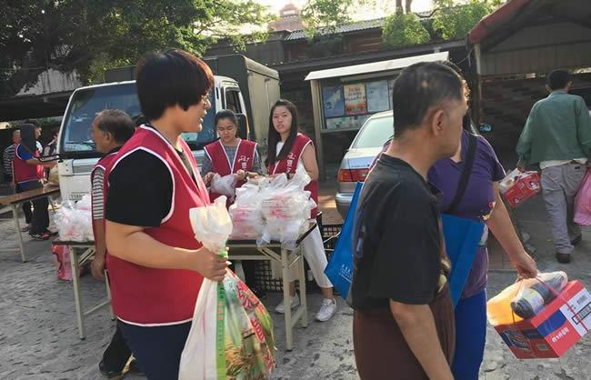 2016年十月份-恩友中心中部教會 福貧活動