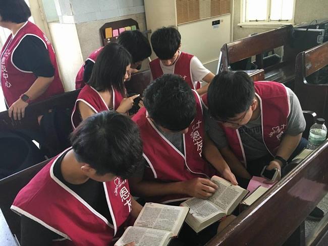 2016年十月份-恩友中心中部教會 福貧活動