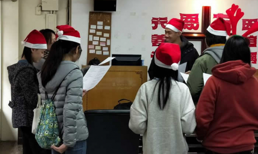 感謝 東海靈糧堂青少年 來到台中恩友中心服事