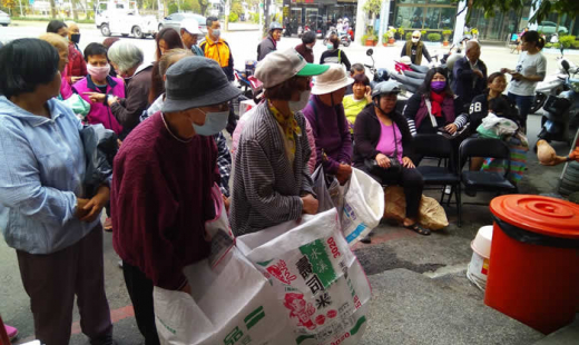 2019年3月 台南恩友中心，分送物資